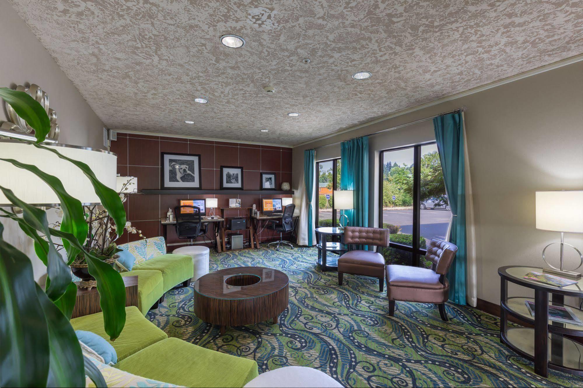 Hampton Inn יוג'ין מראה חיצוני תמונה